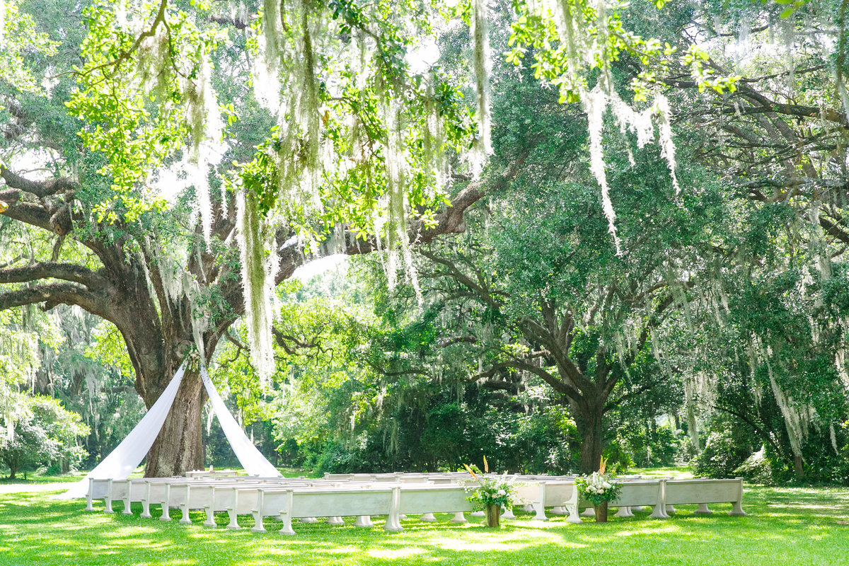 ceremony at the legare waring house charleston