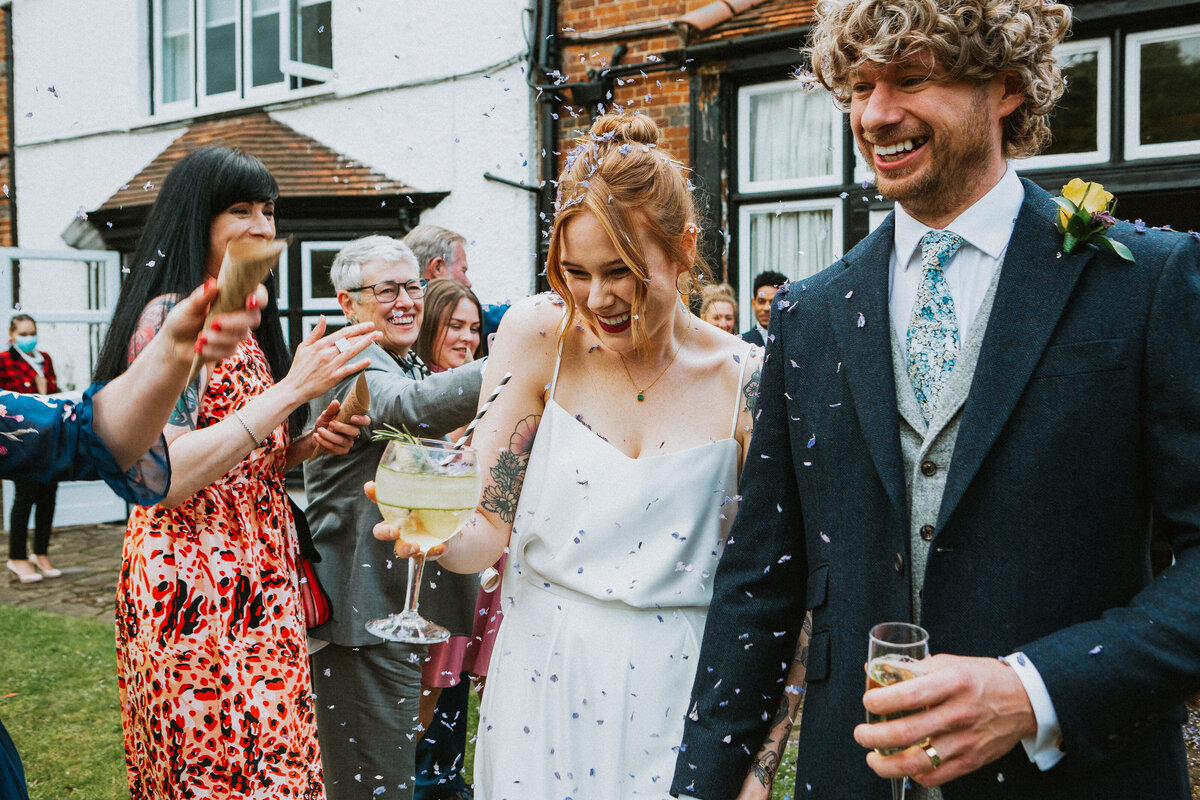 small intimate wedding at the olde bell, Hurley