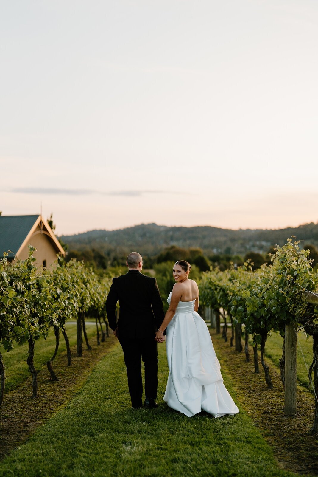 Elope-Victoria-wedding-vue-on-halcyon