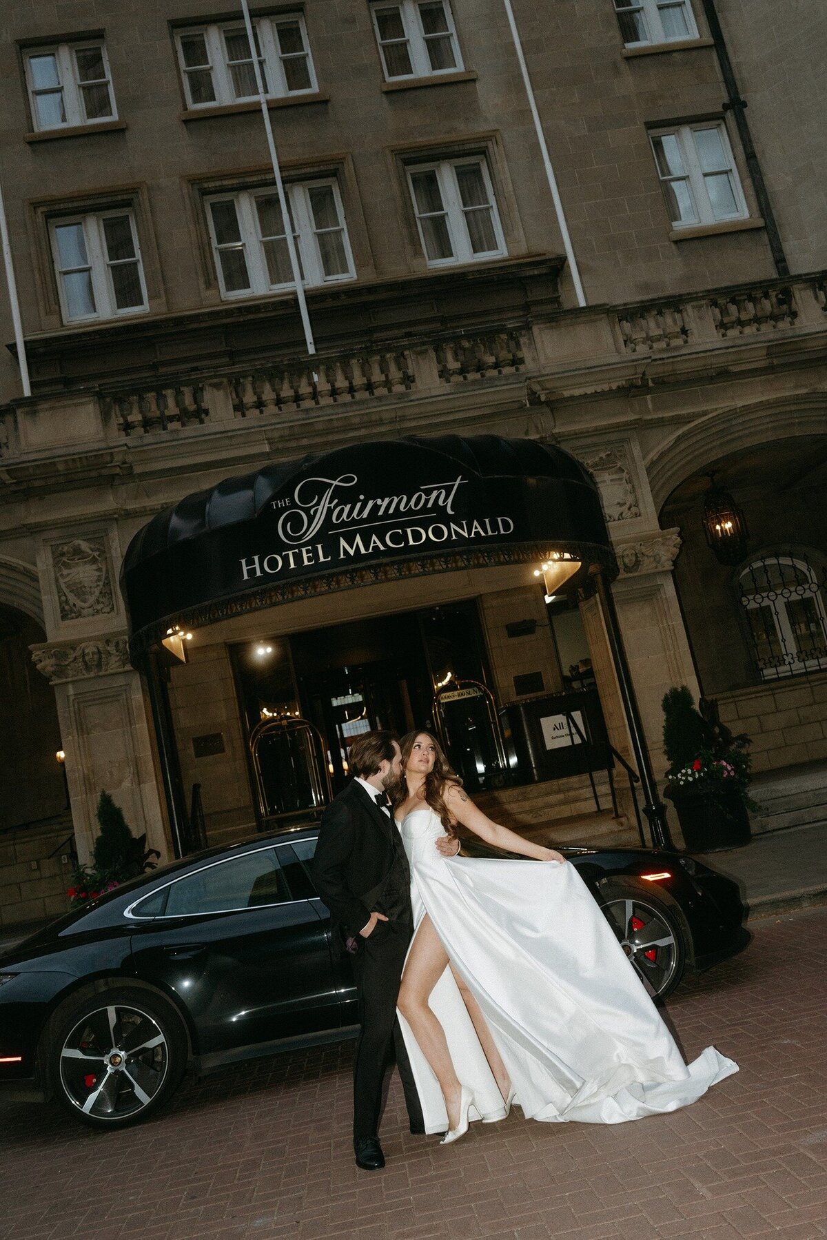 wedding-fairmont-macdonald-edmoton