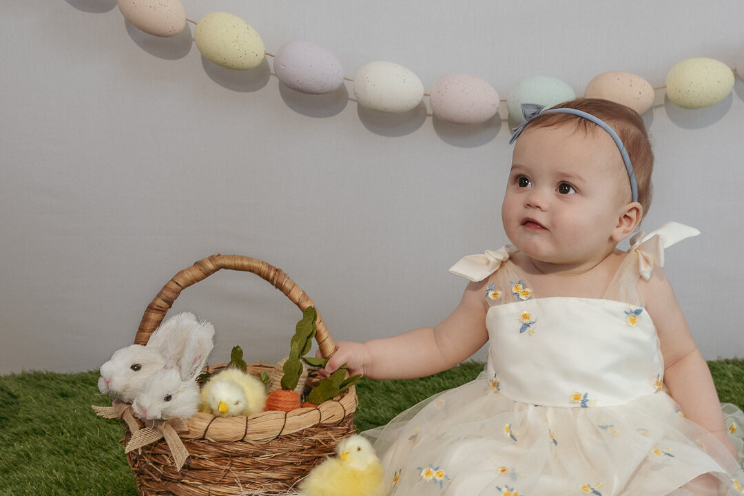 Astrid Hcolor Easter23