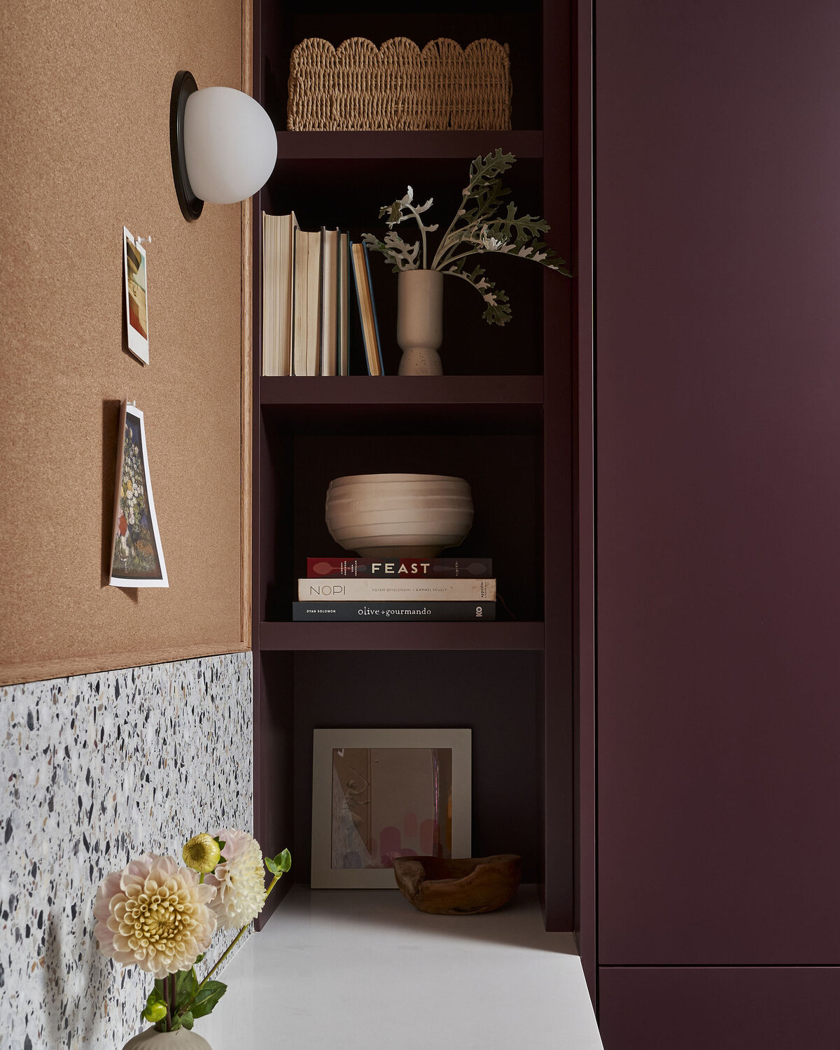 Bookshelf styling