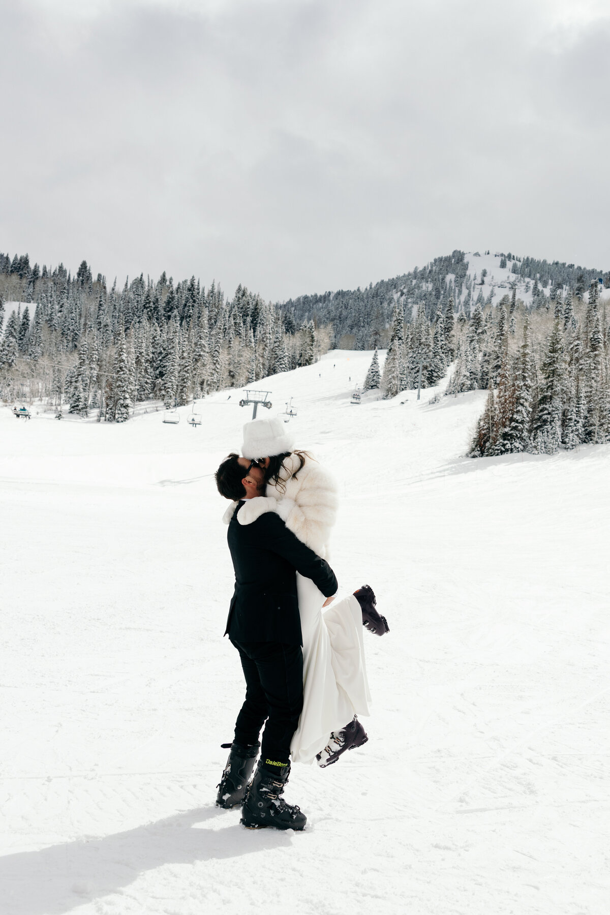 Kendra&Jackson_SkiWedding_SolitudeUtah_FlowEventGroup-1881
