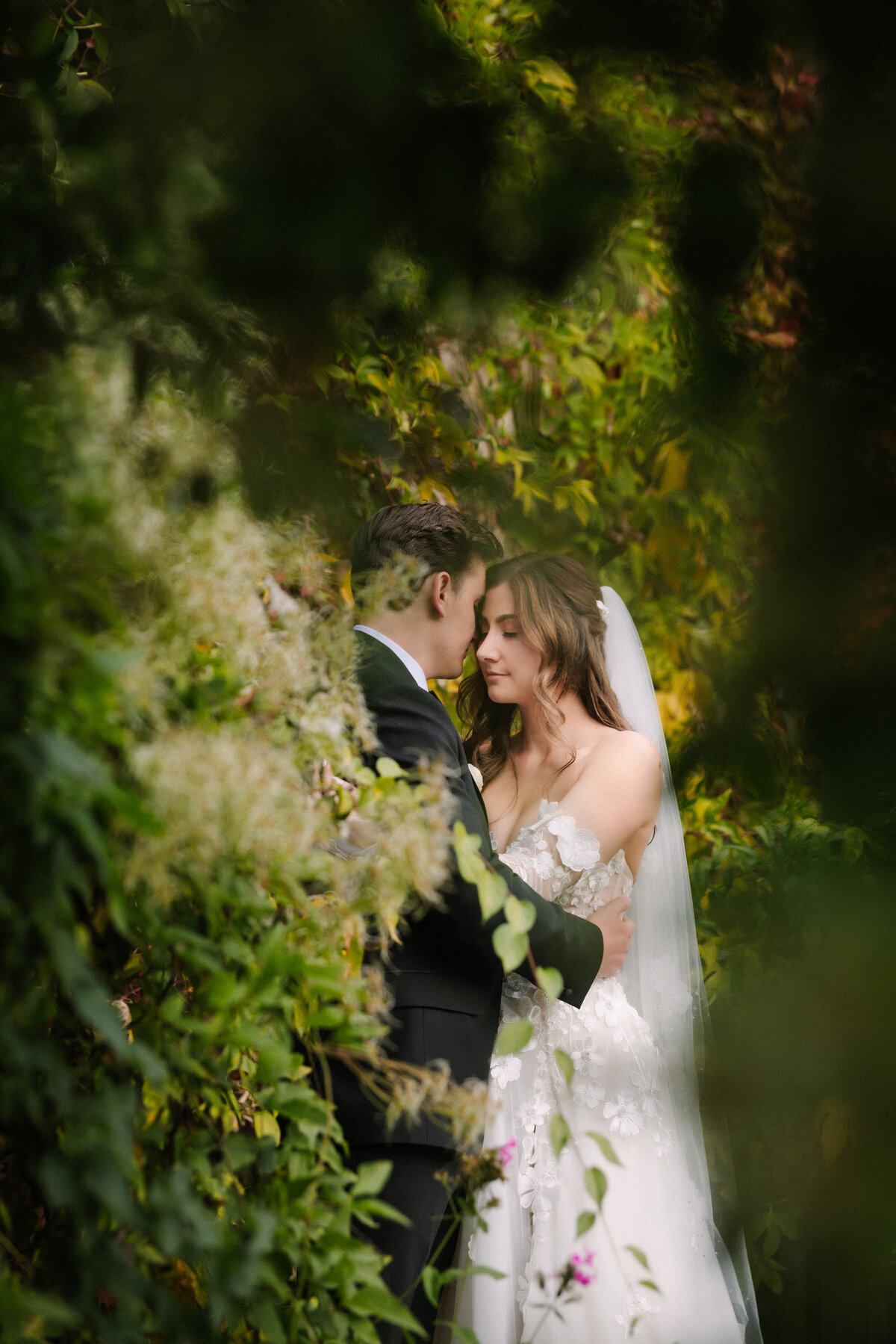 Ed and Aileen Photography Chicago Illinois Digital Film Wedding Engagement Photographers Destination Greencrest Manor64