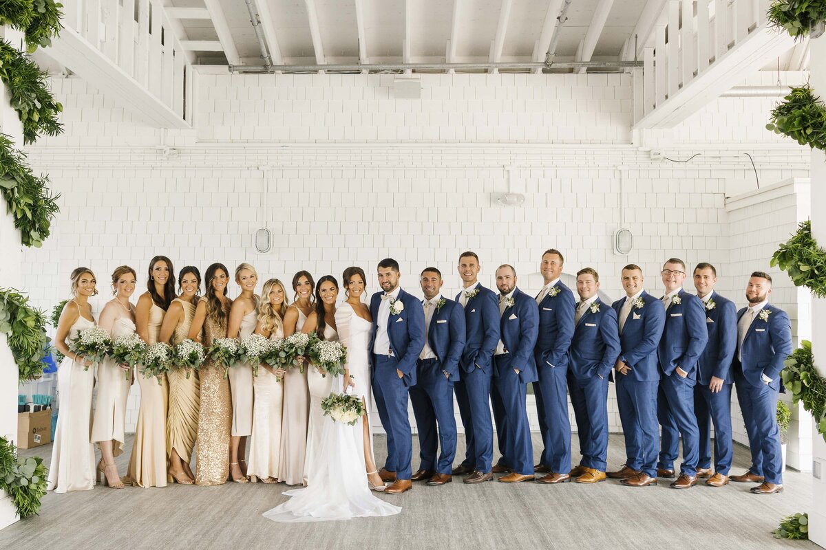Beach Club Modern Chic Wedding with Touches of Pearl and Gold - Top East Coast Wedding Photography - Ashley Mac Photographs - New Jersey - New York - Connecticut - Rhode Island -44