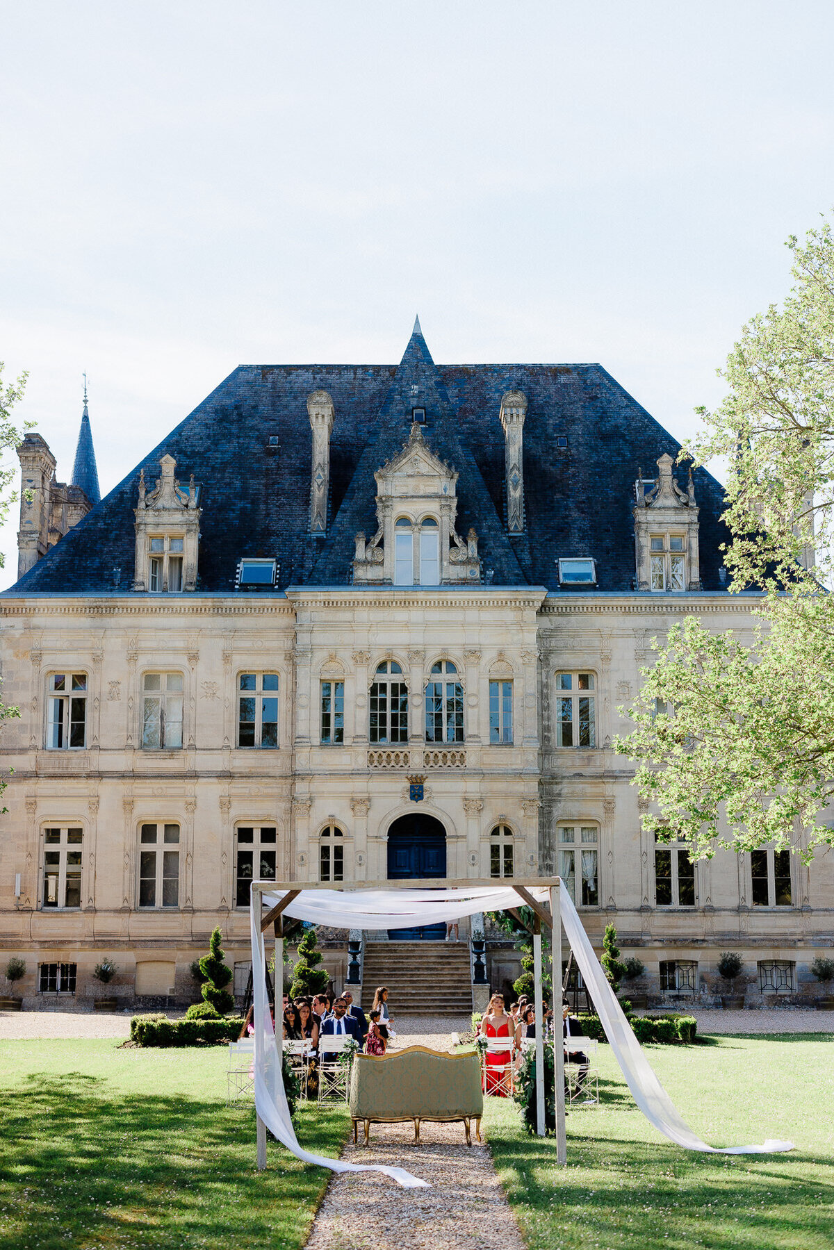 Modern_Chic_Chateau_Valouze_Destination_Wedding_Photographer-158