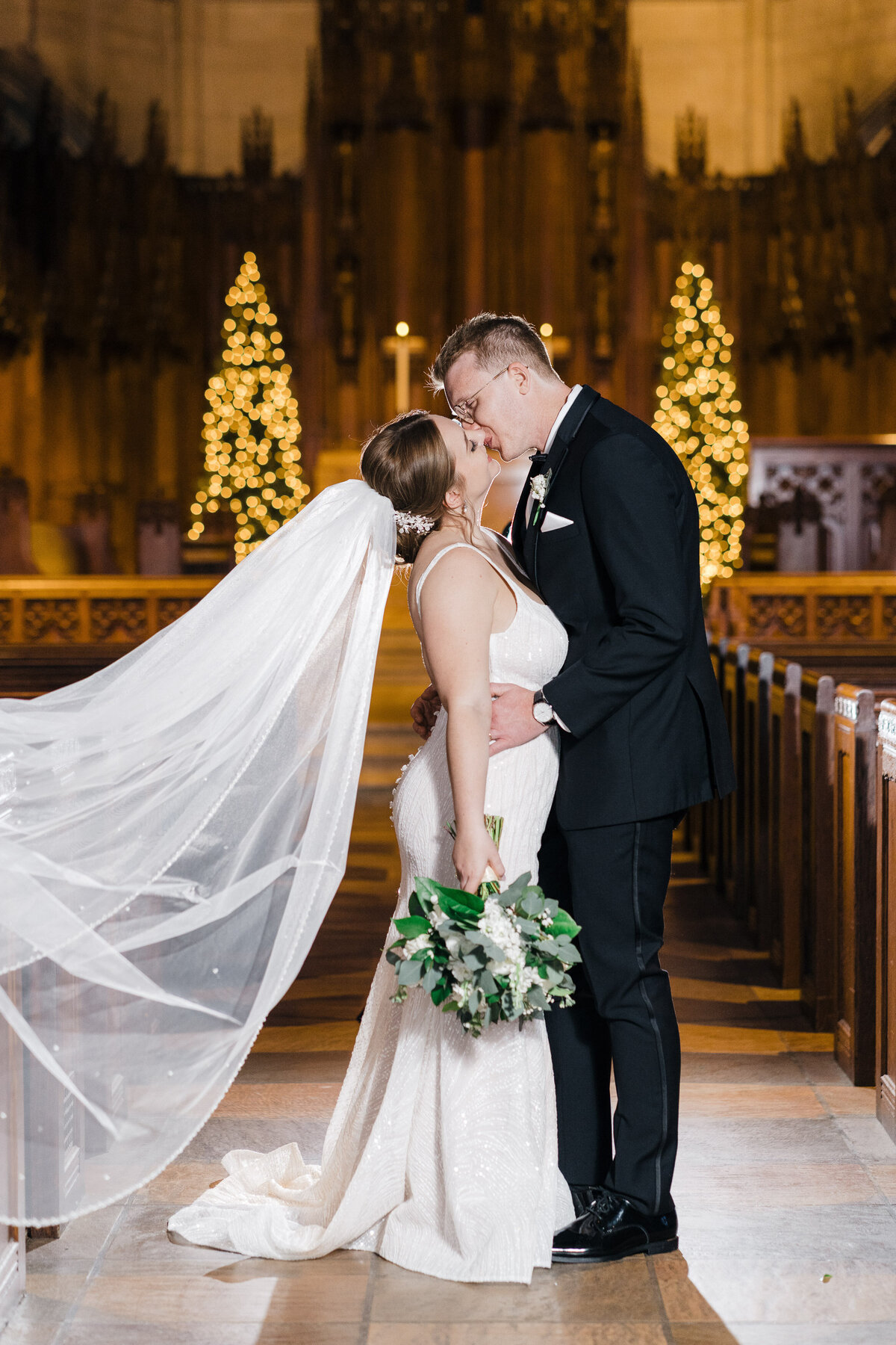 indoor-portrait-heinz-memorial-chapel