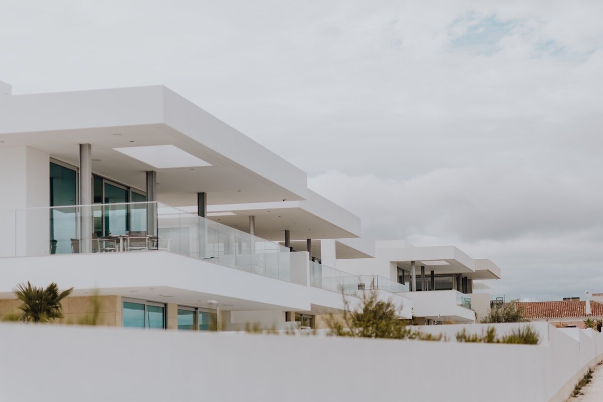 kaboompics_contemporary-portuguese-houses-8756