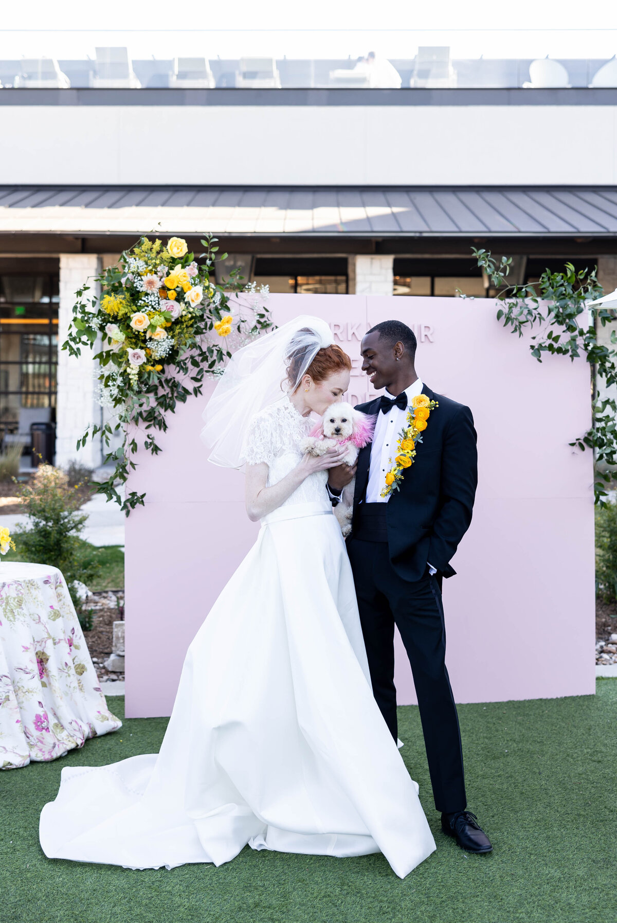 SouthernBride-TheHillCountryPavilionandLawn-LomonicoPhotographybyChristineMarieScott-4887