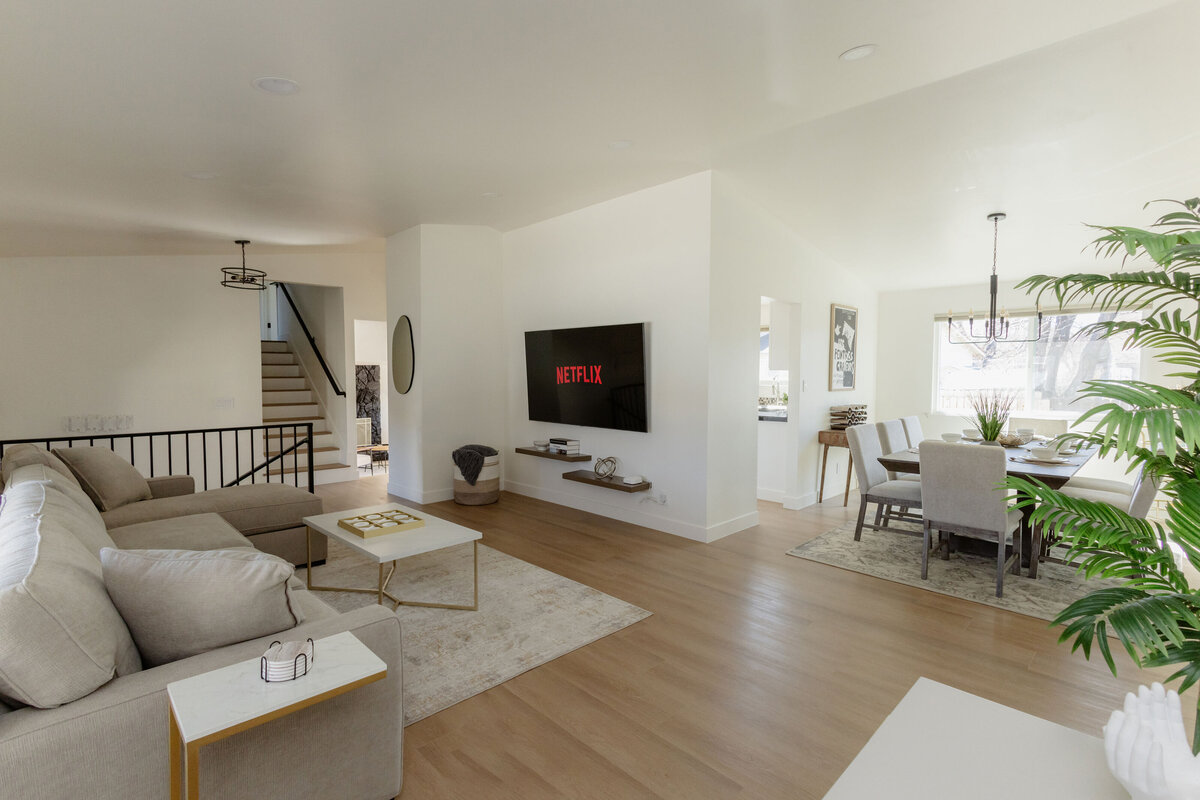 WEST HAUS STAYS VACATION RENTAL MANAGEMENT 0091