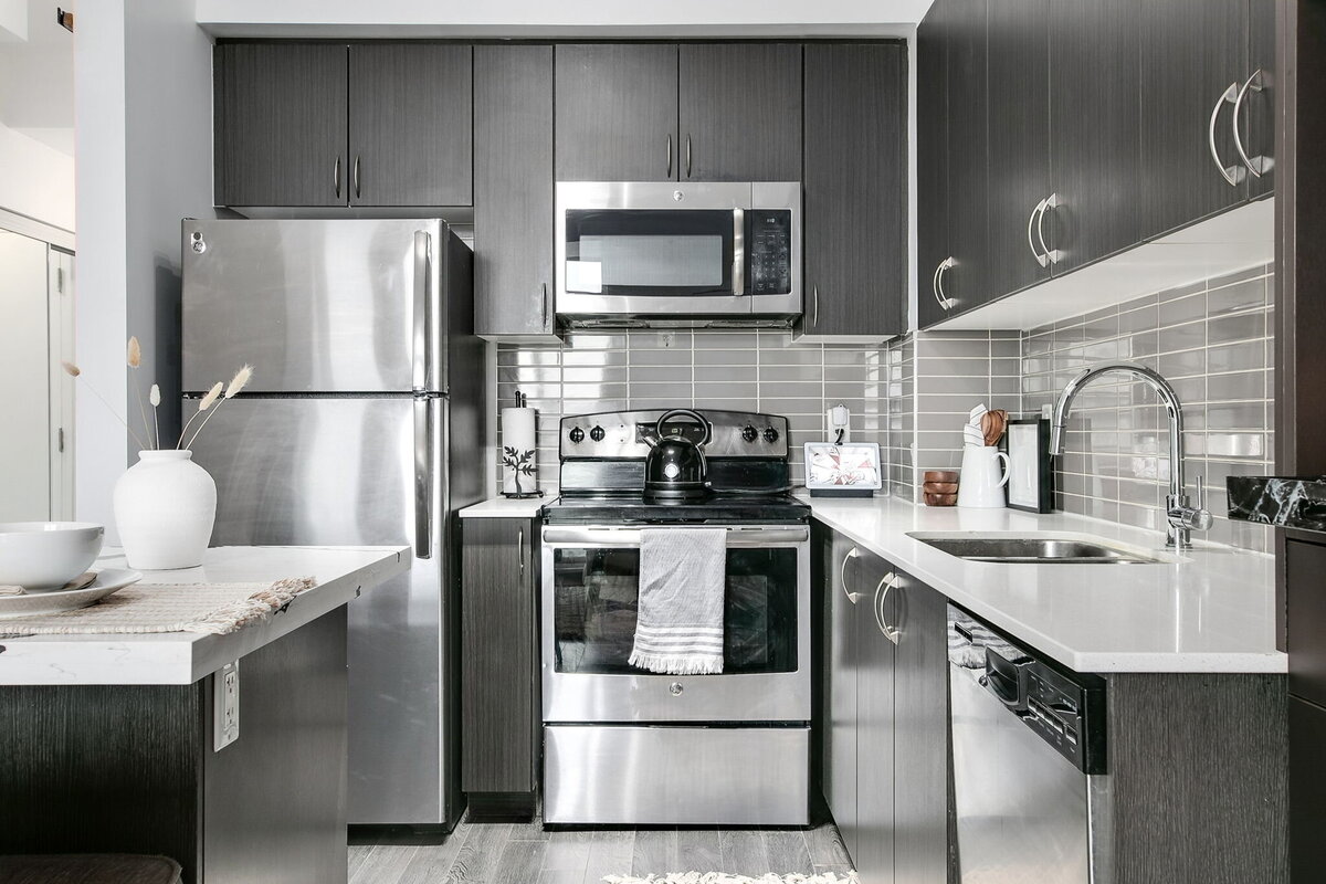 18-web-or-mls-15_005_Kitchen