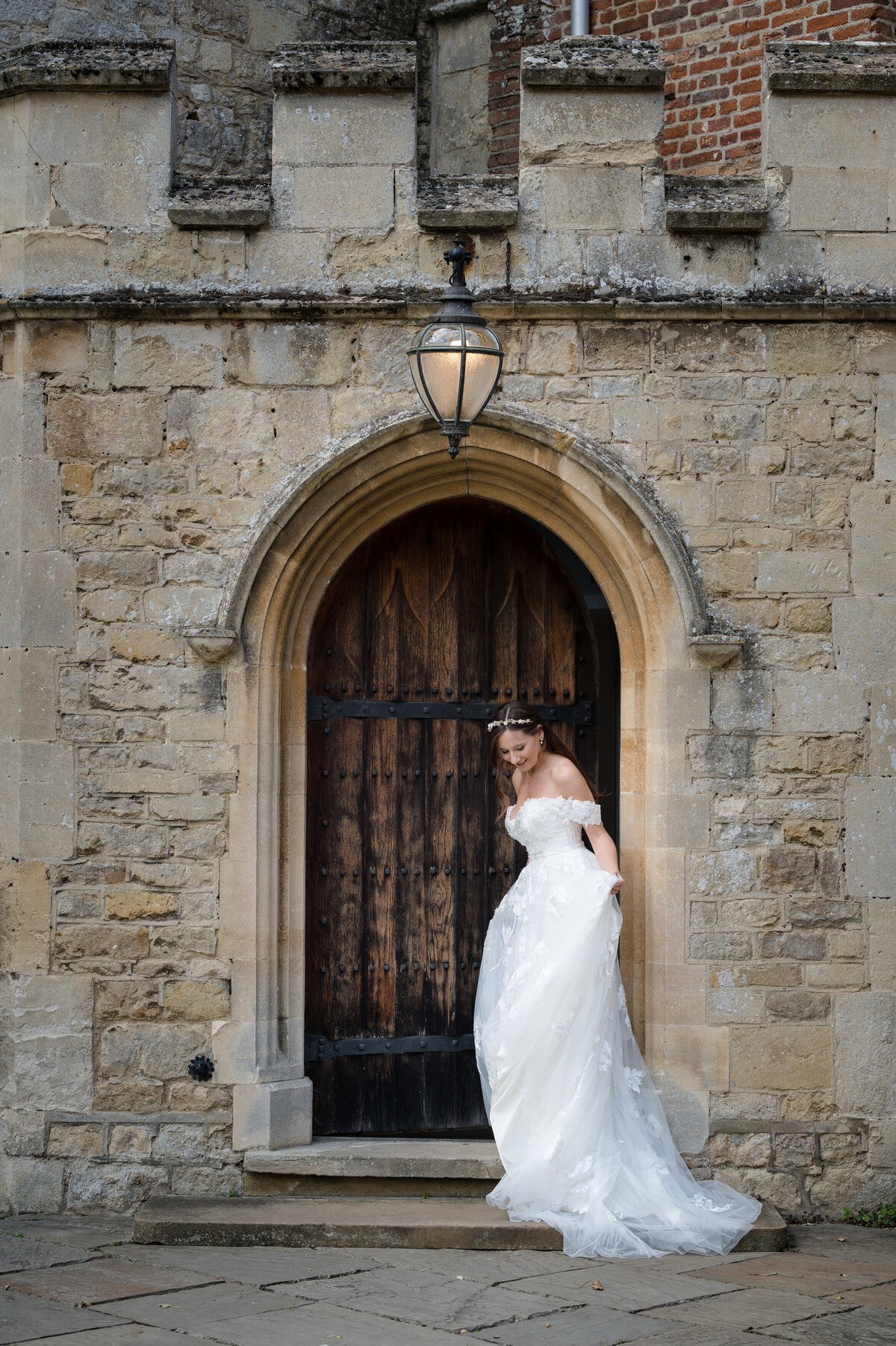 Notley-Abbey-wedding-photography-1030
