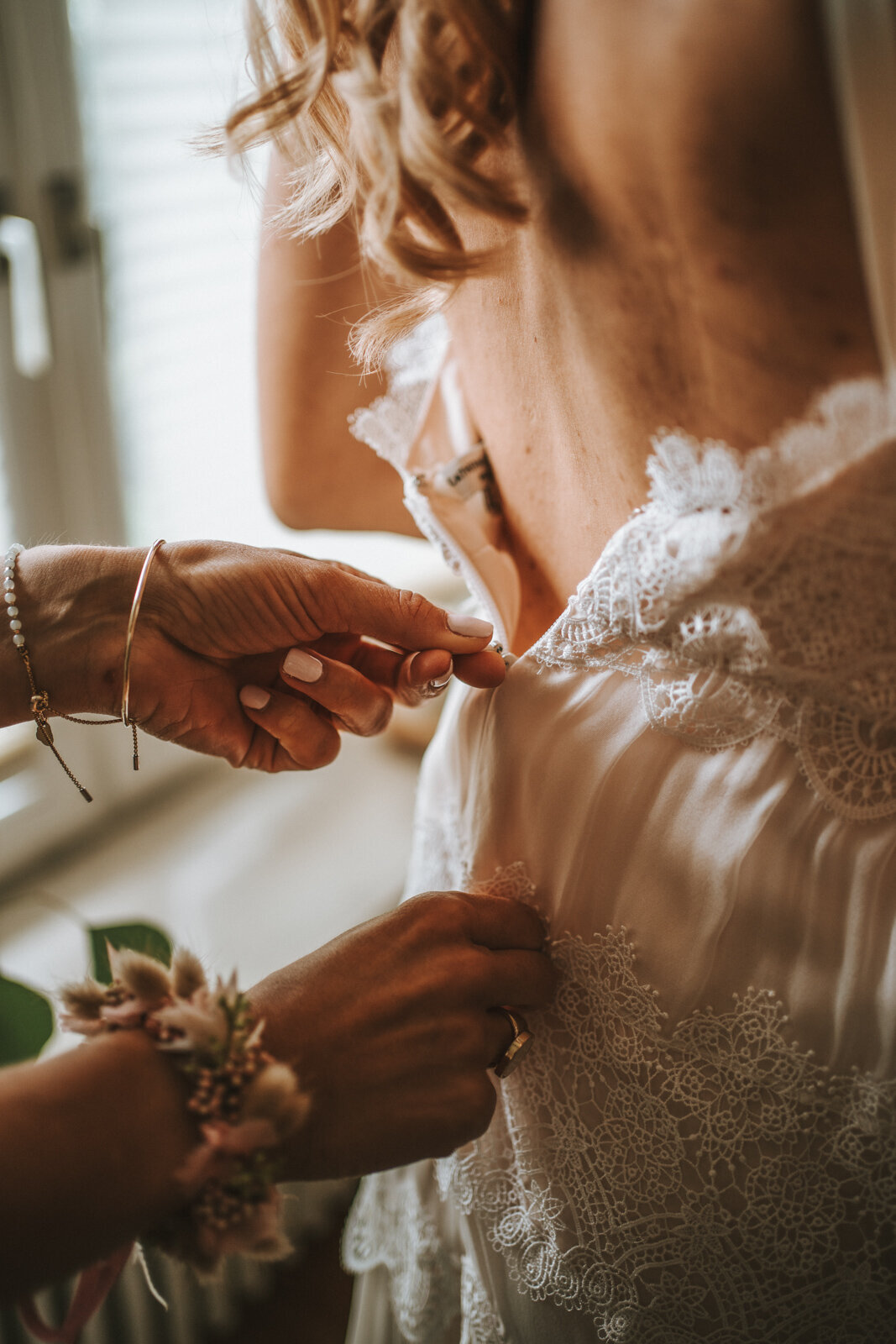 Hochzeitsfotograf-Freiburg-Hochzeitsfotograf-in-Freiburg-Hochzeit-rustikal-boho-Heiraten-Scheune-9