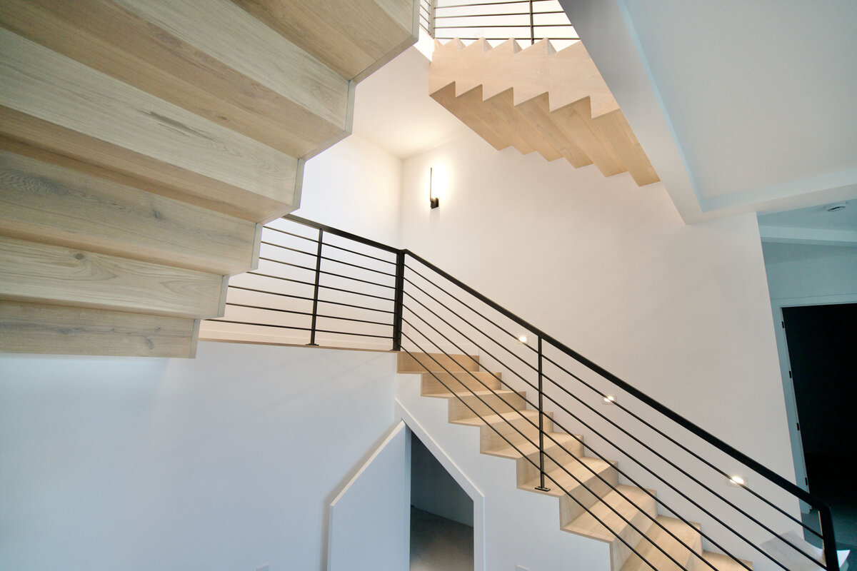 Soen-Hardwood-Denver-Colorado-Flooring-Woodland-Ln-Project23
