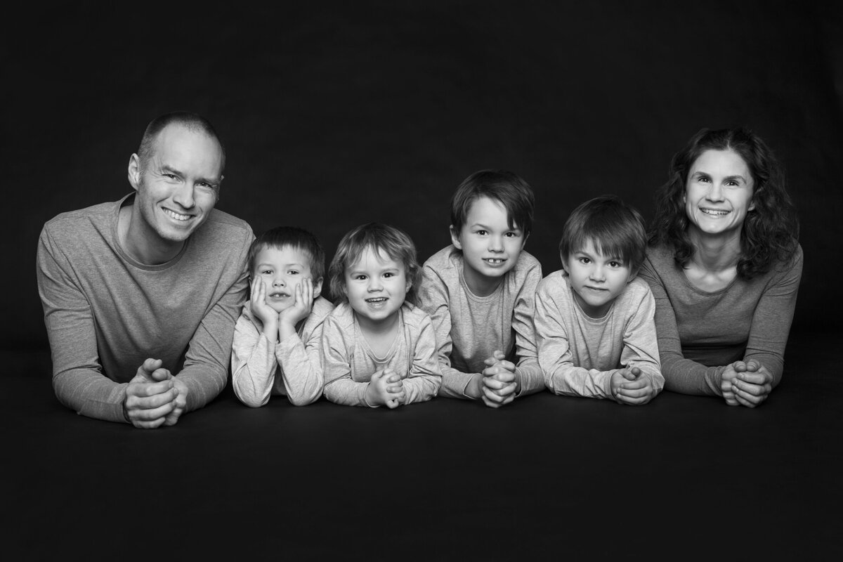 familiefotografering-familiefoto-familiefotograf-studio-fotograf-sthanshaugen-oslo-studioelisenberg