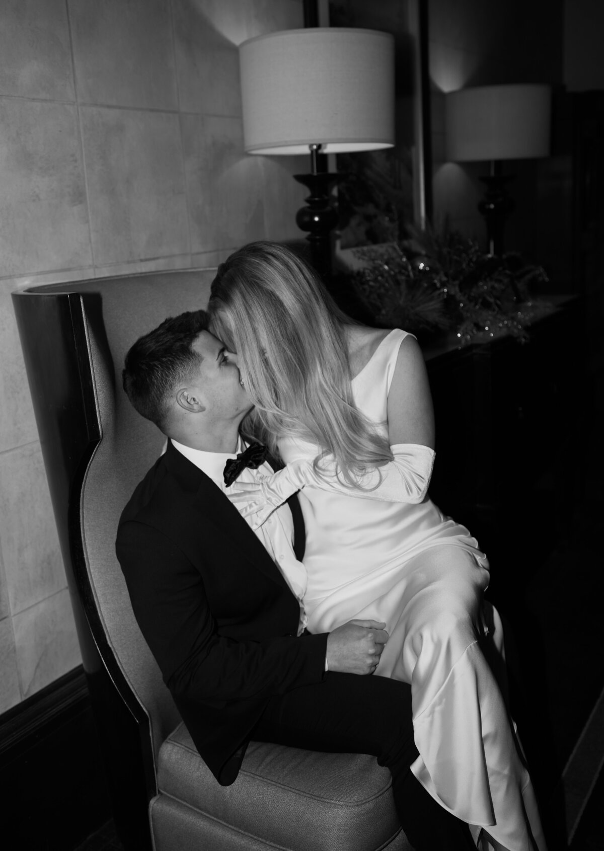 LakeLouiseElopement-S&V-NaomiJanePhoto-00897-2 (1)