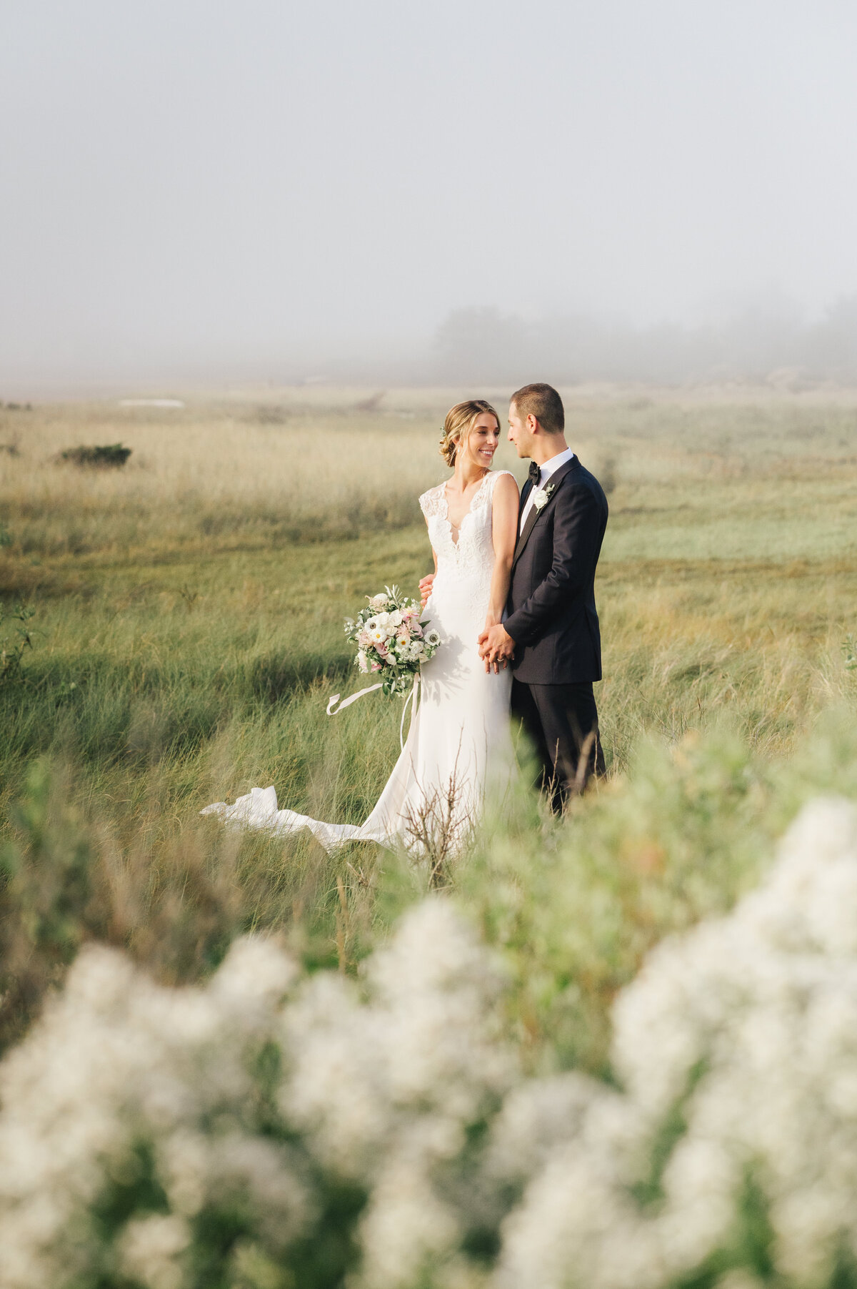 september-wedding-wauwinet-toppers