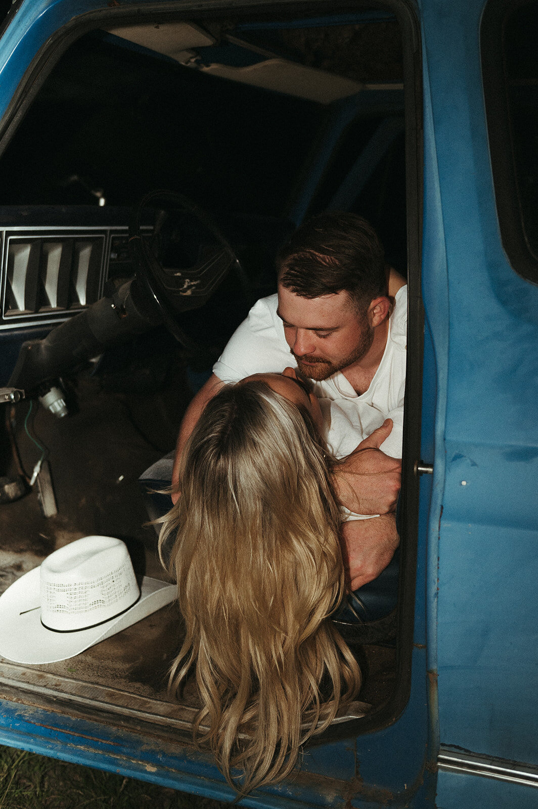 presley-gray-nighttime-western-montana-engagement0352