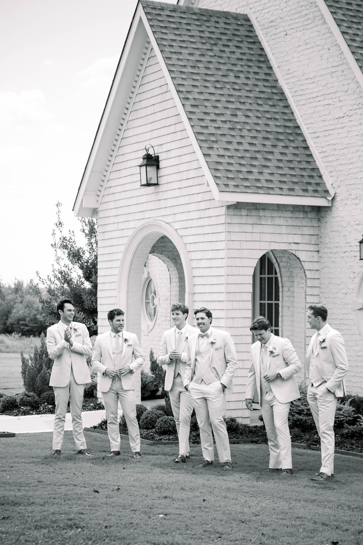 The Elegant Wedding Co._Sutton & Caden_C Getting Ready-36_(2048)