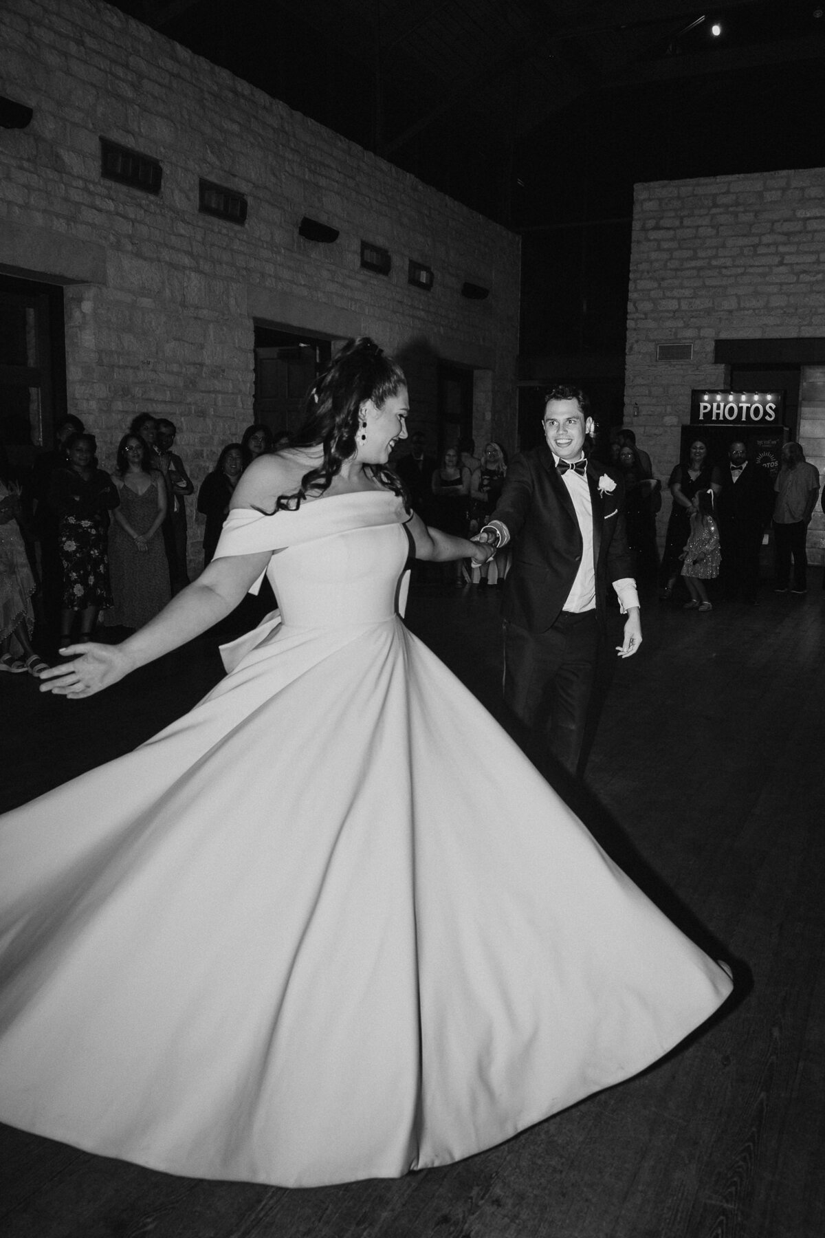 ladybird-johnson-wildflower-center-wedding-4