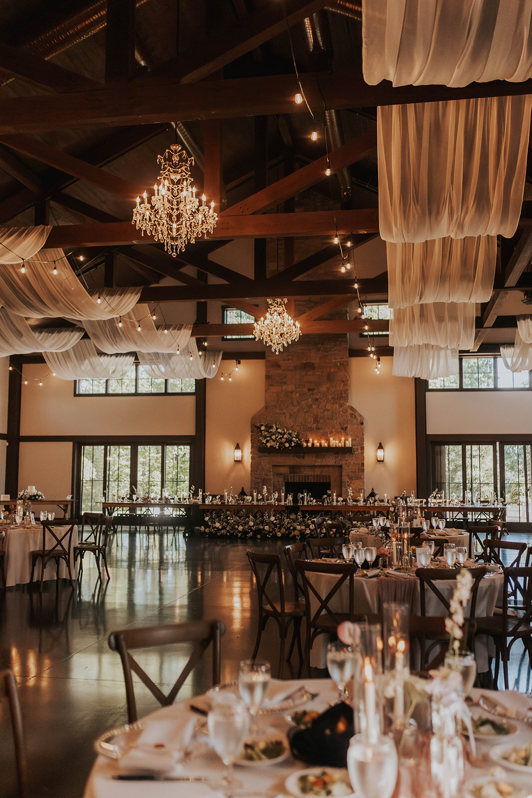 Indianapolis Wedding Florist Planner_First Class Designs_emily elizabeth photography_4