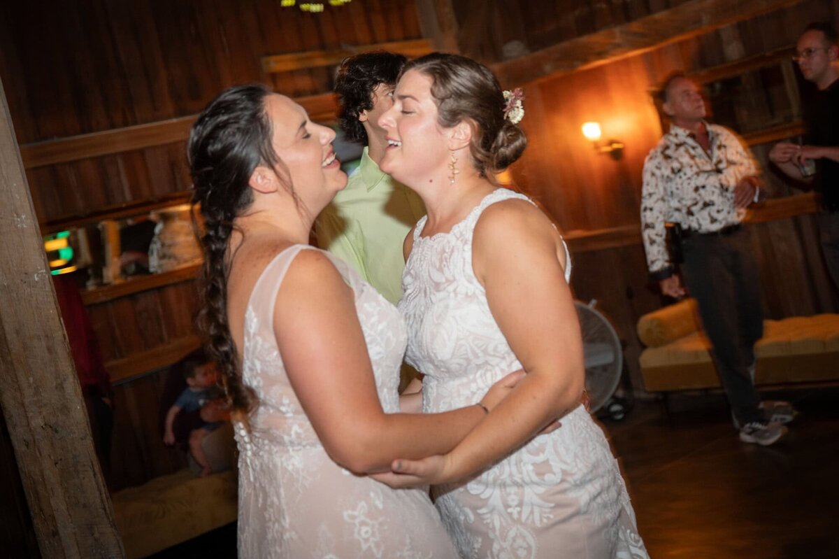 grandrapidsweddingphotographer-lk109