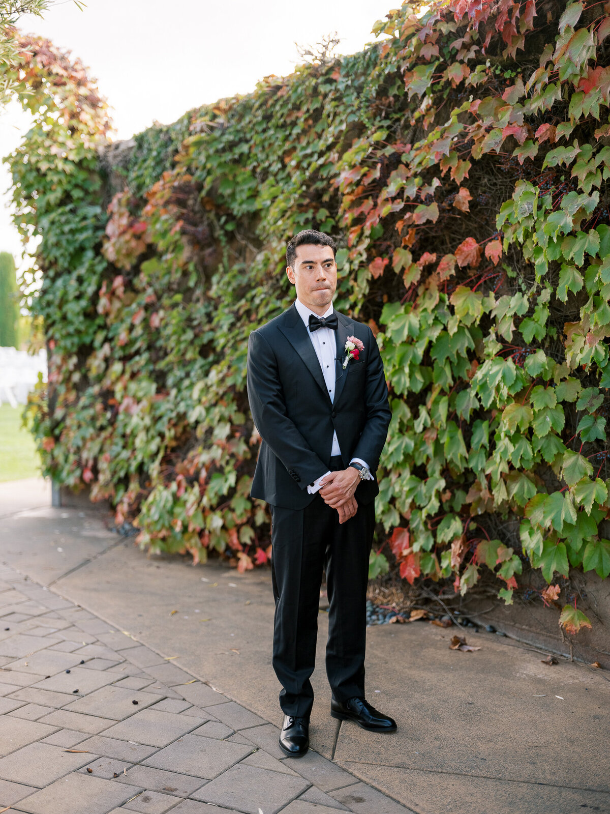 Groom first look Viansa