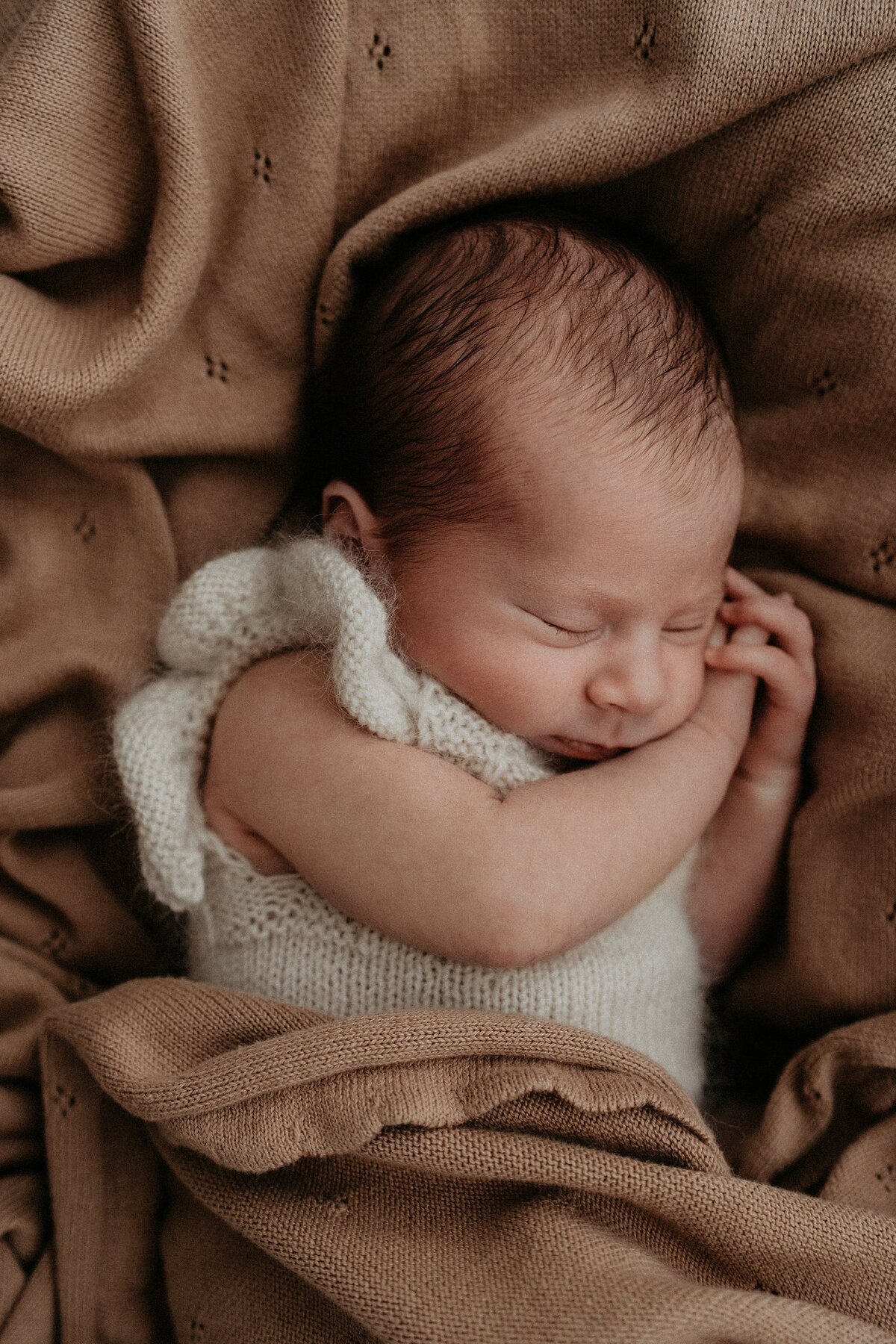 18_ElineFroukje_BuiltbyBritt_brochure-template-canva-showit