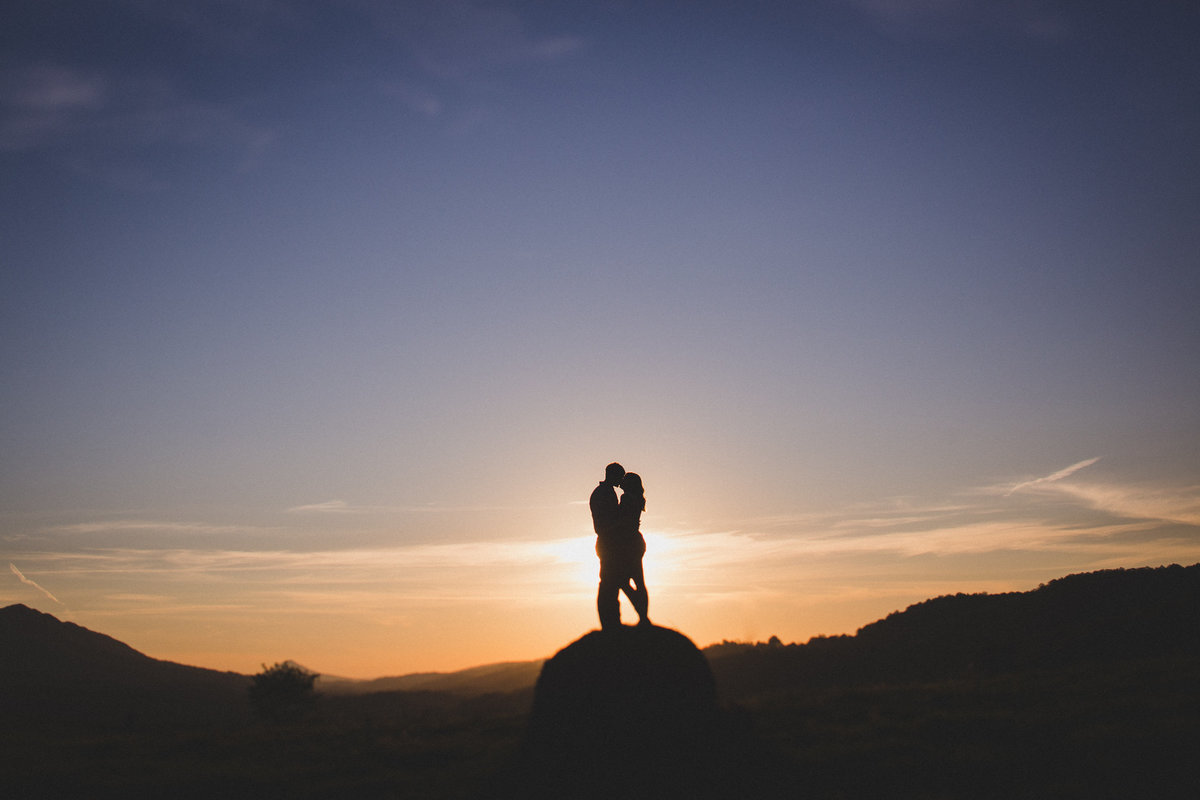 tazewell-virginia-adventure-engagement-22