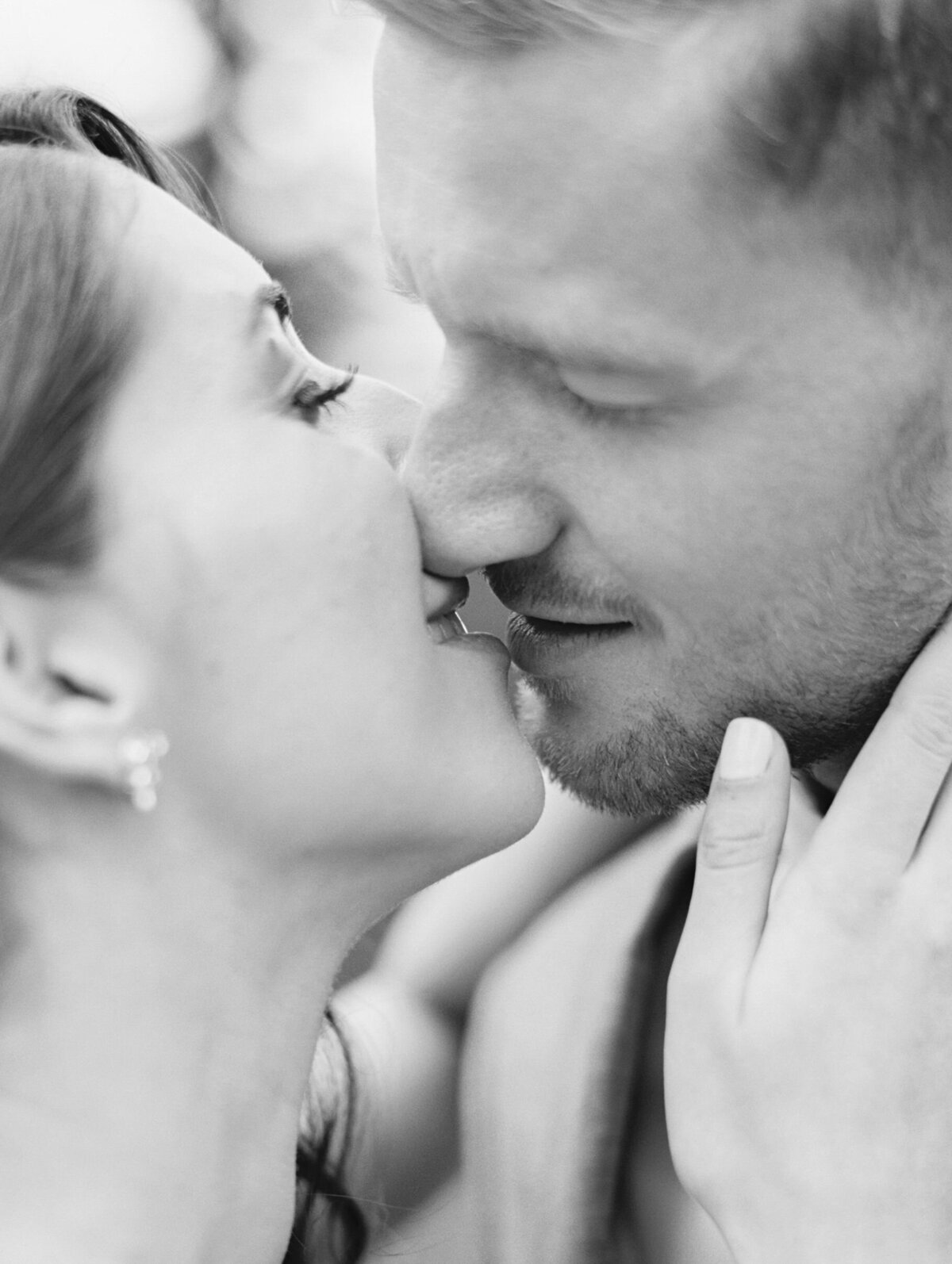 74-ally-bobby-fine-art-photography-mountain-wedding-denver-film