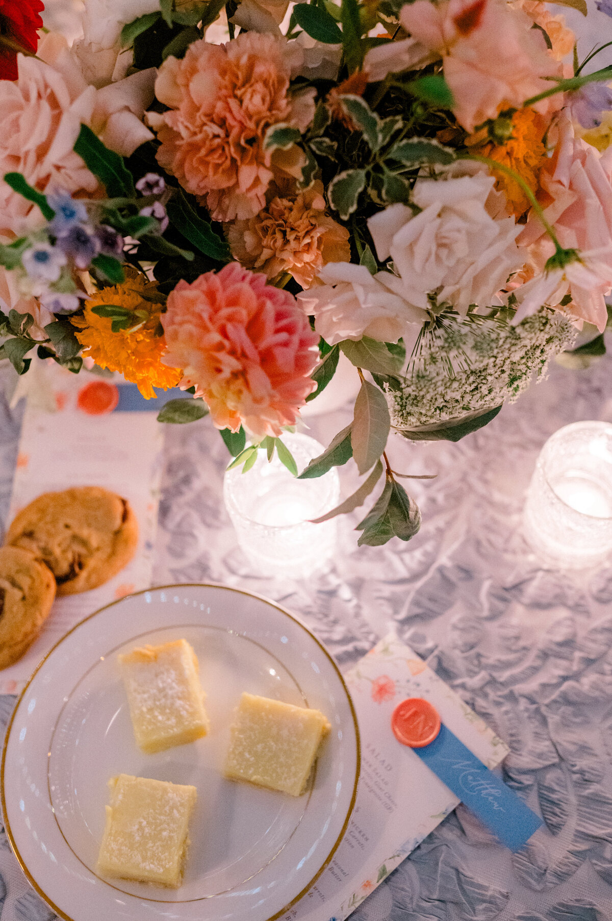 wedding-menu-pacecard-cake-blue