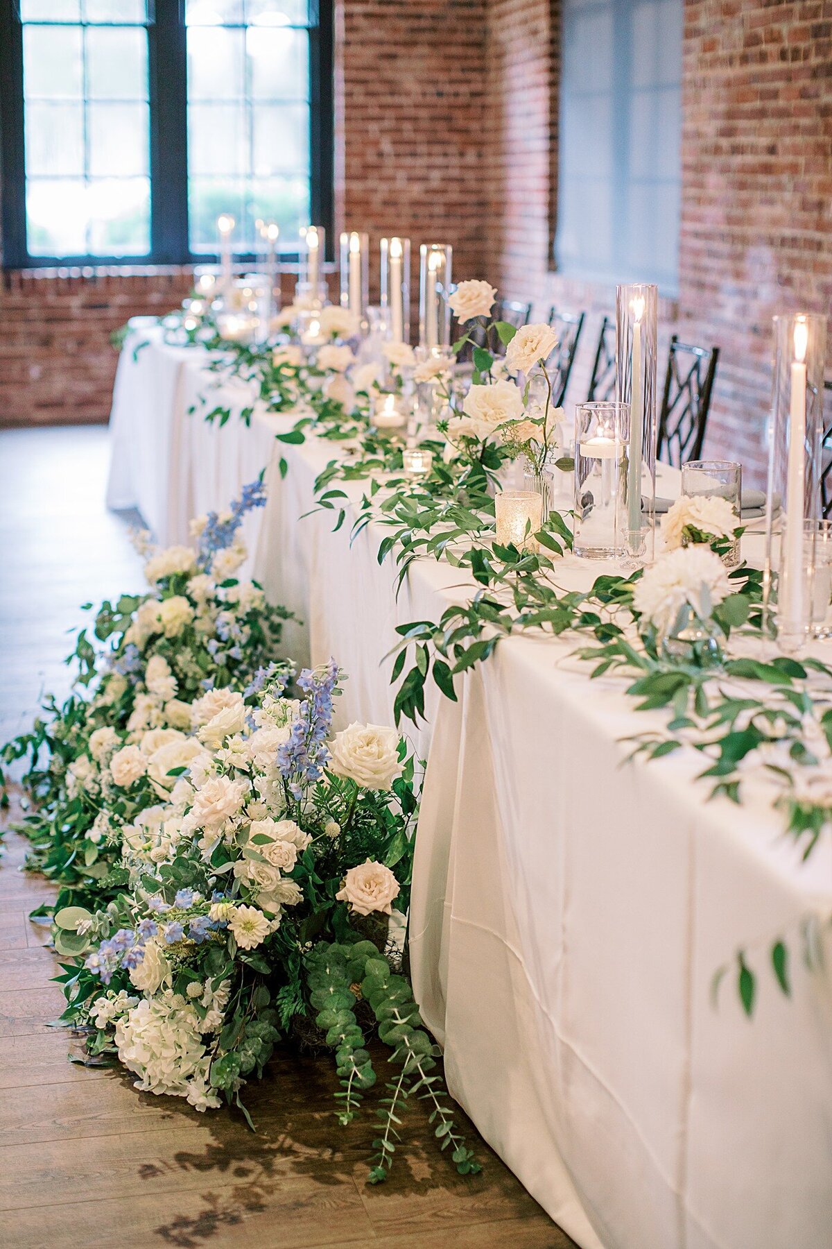 headtable-florals-wedding-bride-greenville-sc-groom