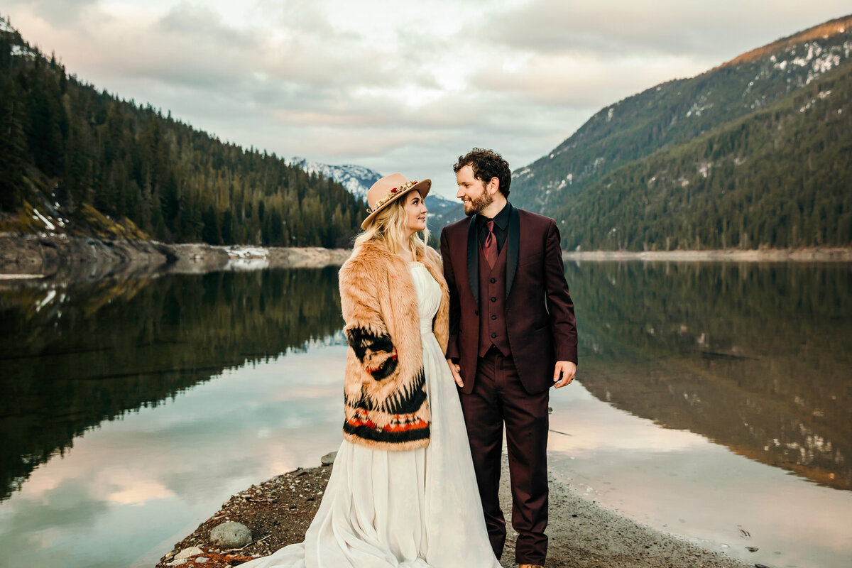 Seattle-adventure-elopement-photographer-James-Thomas-Long-Photography-012