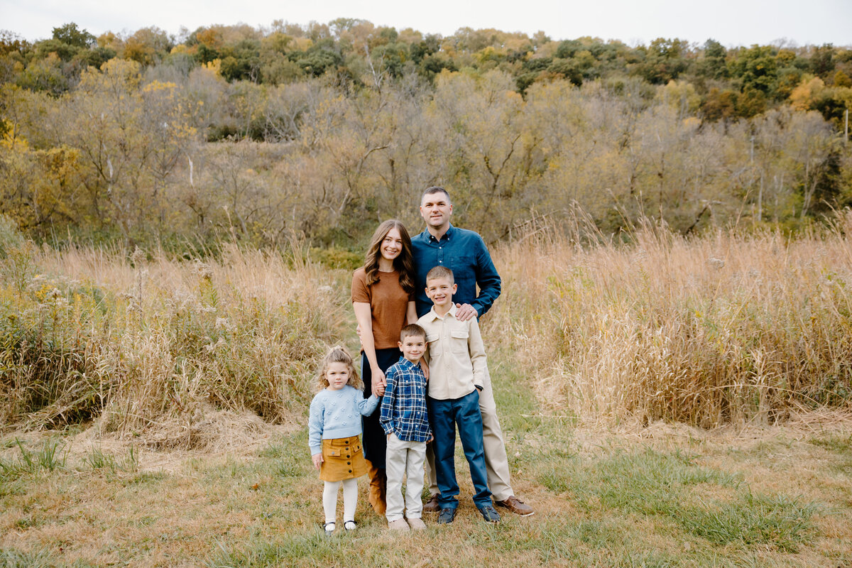 christina_ney_photography_wedding_engagement_lifestyle_photographer_dubuque_iowa_wedding_planning_assistance_adventurous_bold_laidback Family Photography3