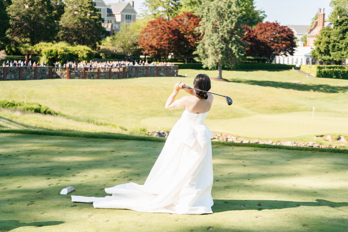 Turner Hill in Ipswich, MA, offers a stunning historic estate for weddings and events. Capture timeless moments with its elegant architecture and scenic gardens.