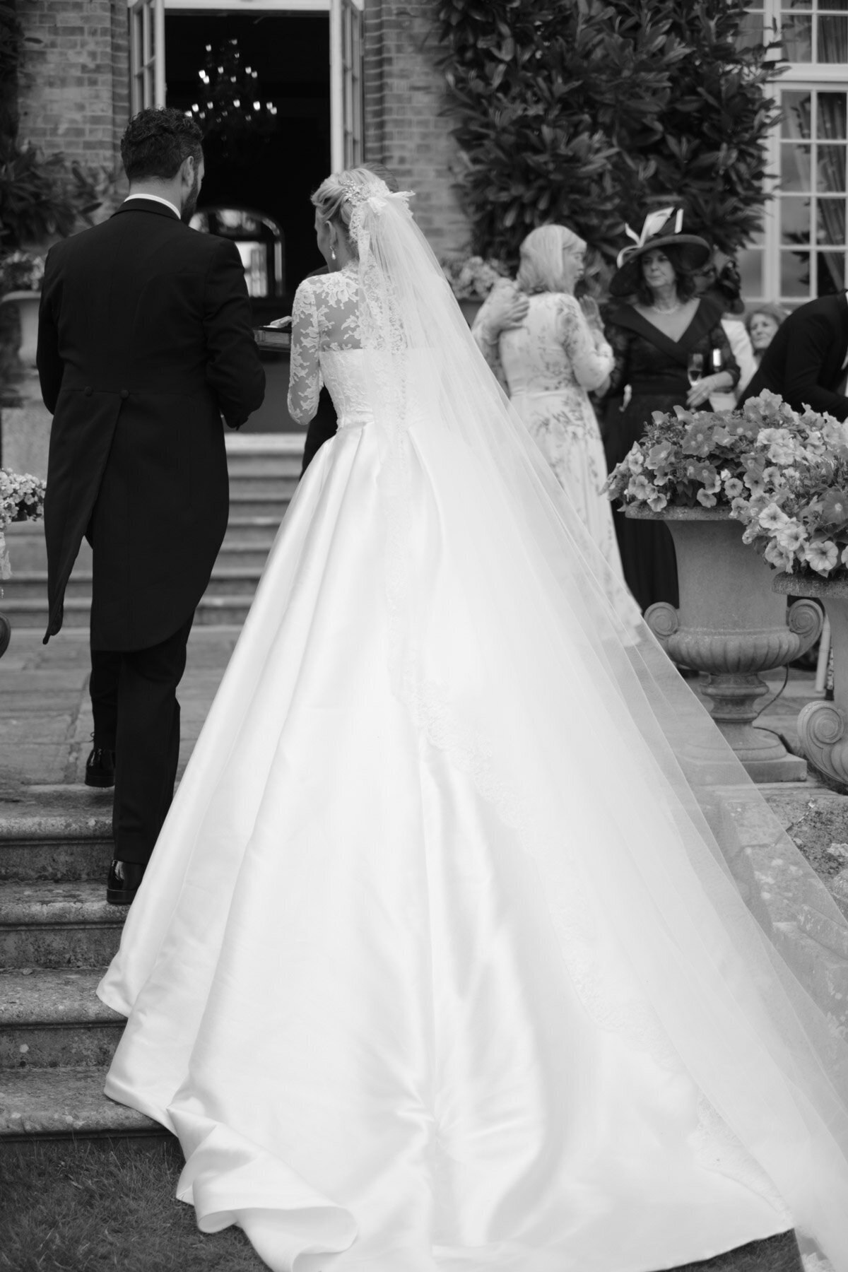 Top UK wedding photographers Charlotte Wise-286