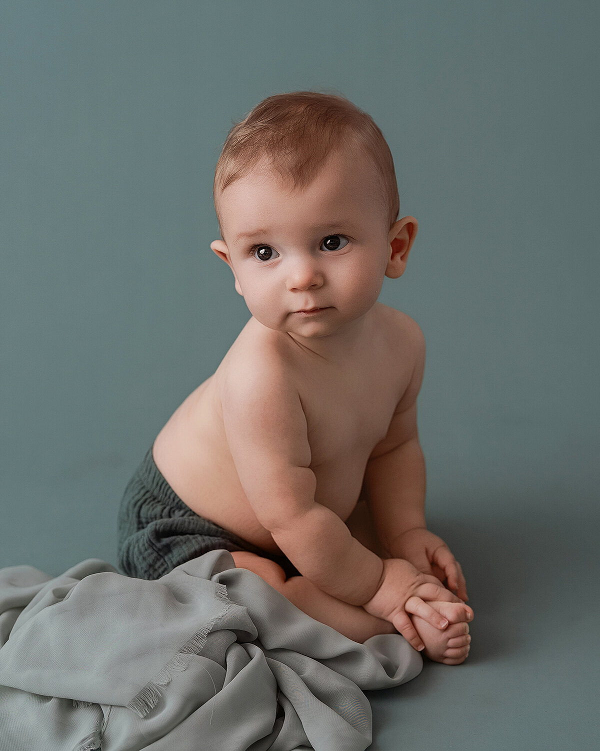 sitting-baby-milestone