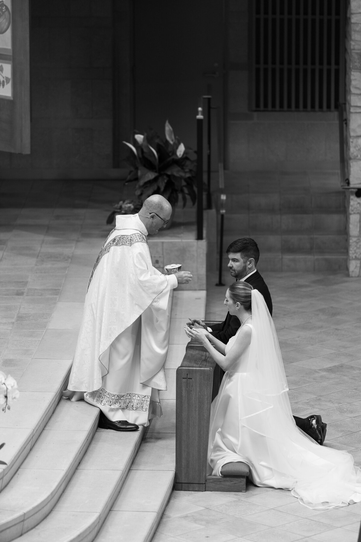 Jordyn_Dryden_Traverse_City_Michigan_Wedding_Photographer-28