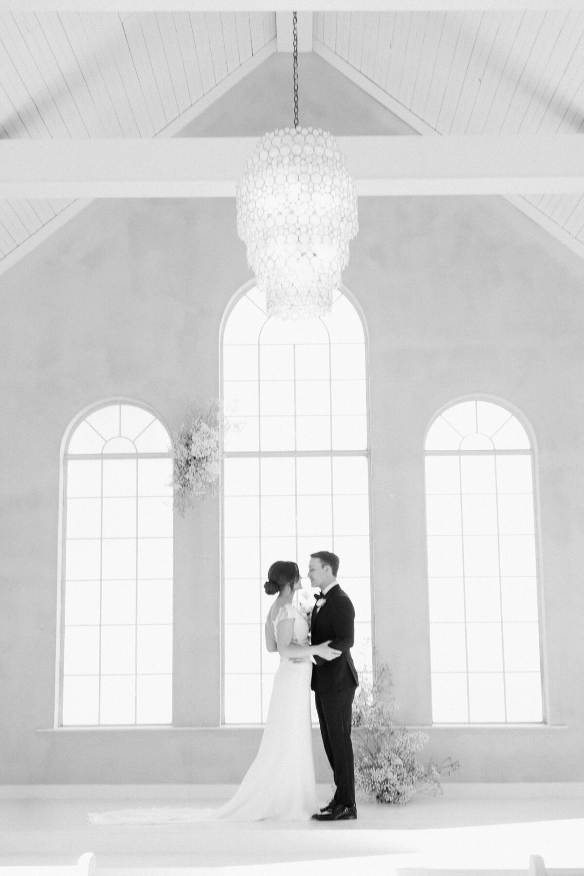 Bethany Erin Dallas Wedding Photographer Emerson Venue131