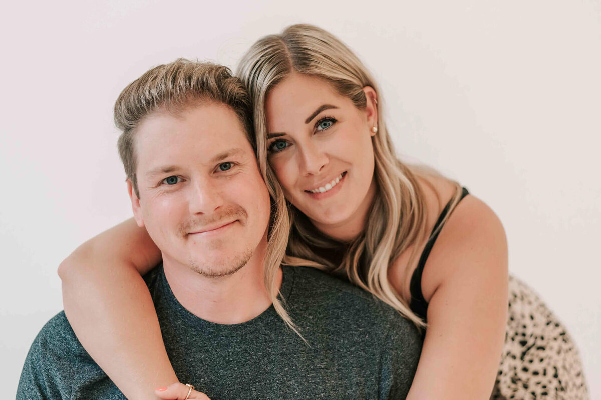 Saskatoon Couples Photographer (12)
