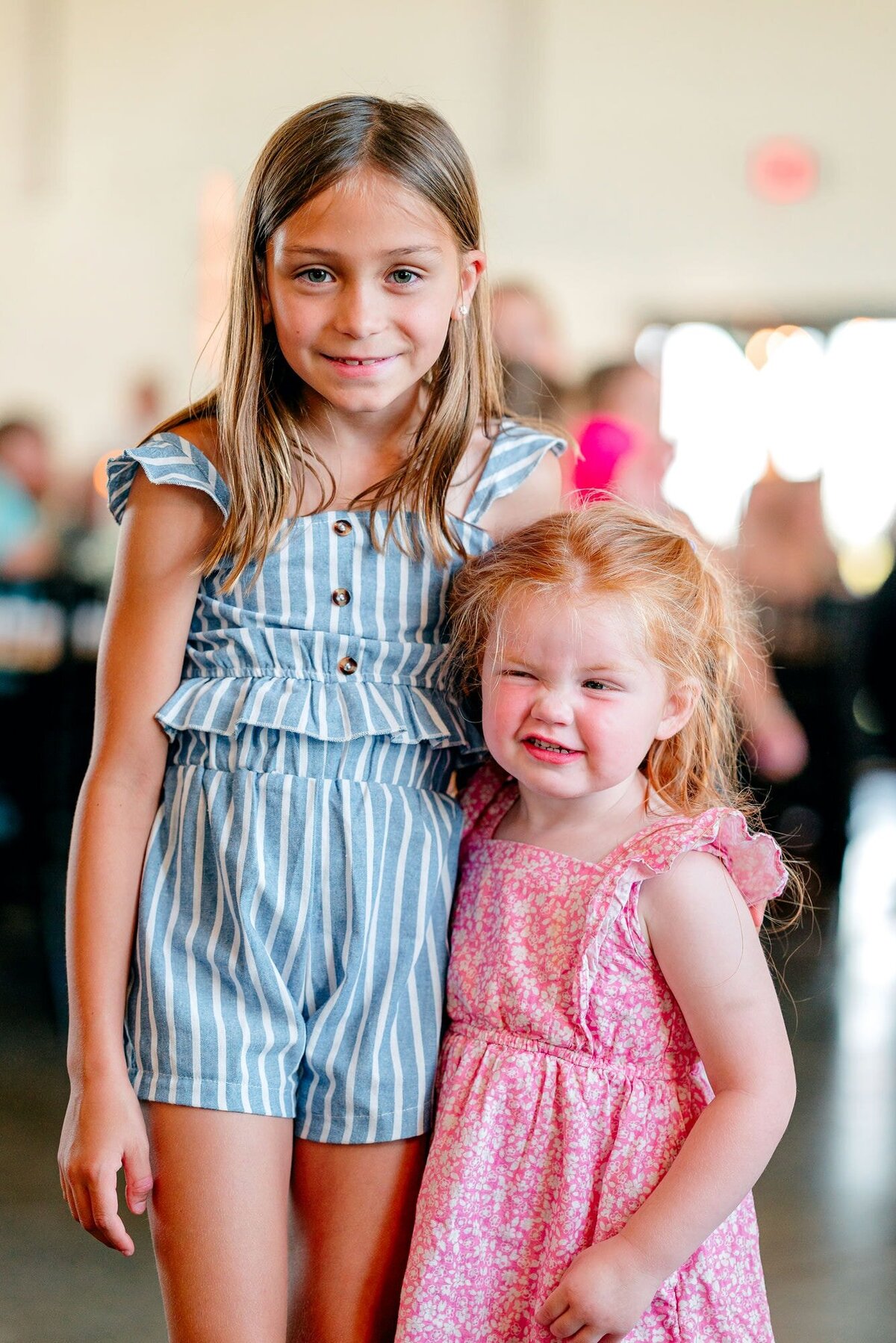 portrait-sisters-wedding