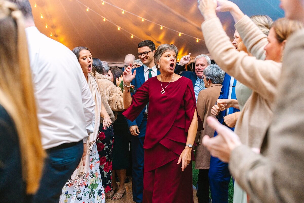 Live_Well_Farm_Colorful_Fall_Wedding_Harpswell_Maine_Photography_0110