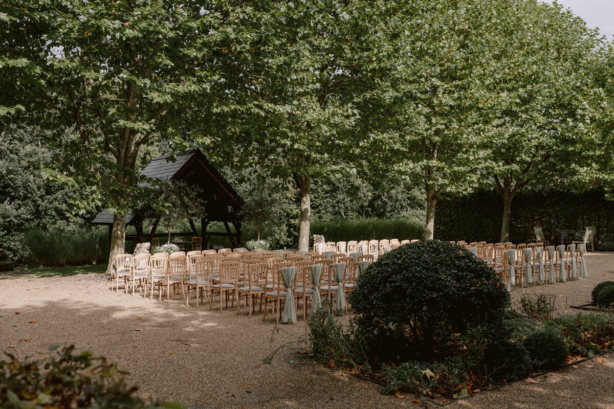 Luxury-Wedding-Bury-Court-Barn-17