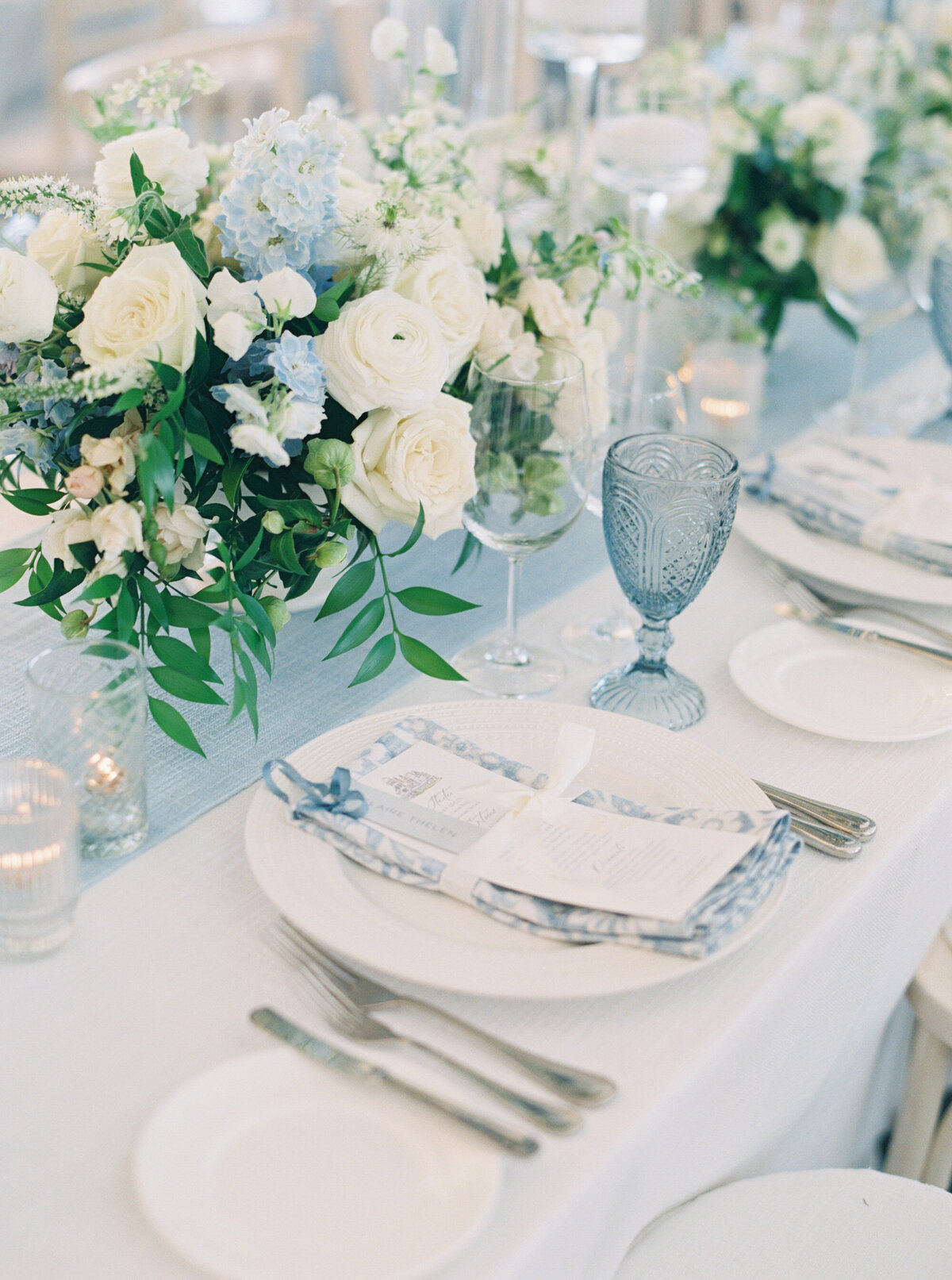 Emily March Photography Wilmington, North Carolina and Destination Wedding Engagement Photographer Heirloom Photography for Memorable Gatherings Light Airy Sentimental Imagery Images Weddings SamuelsWedding_0686