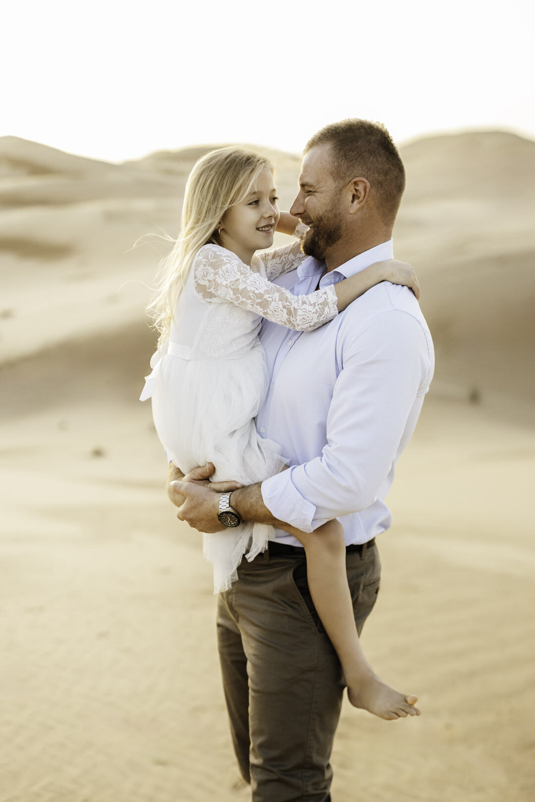 dubai-abu-dhabi-al-ain-desert-family-photographer