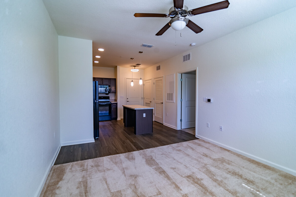 042324ROCHESTERPARK-82