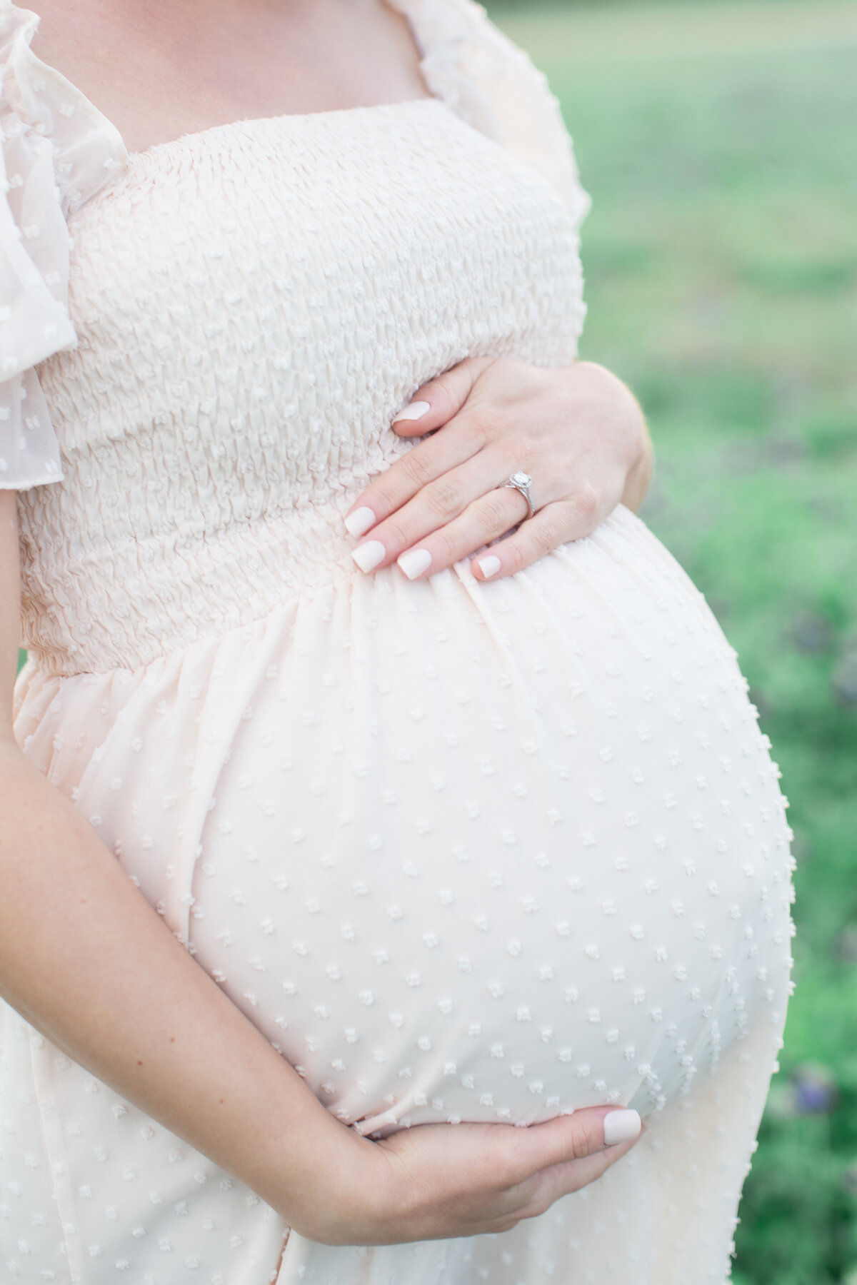 Bluebonnet maternity session