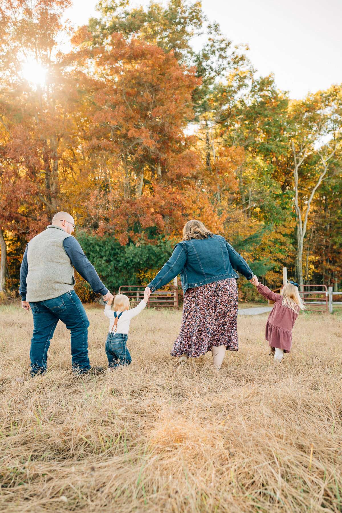 Connecticut Family & Newborn Photographer | Canton, CT -8
