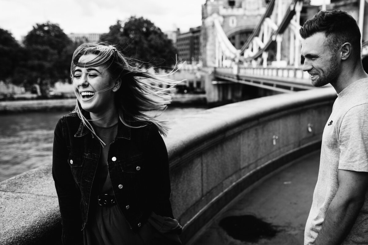 Josh-Hollys-Proposal-at-Tower-Bridge-6