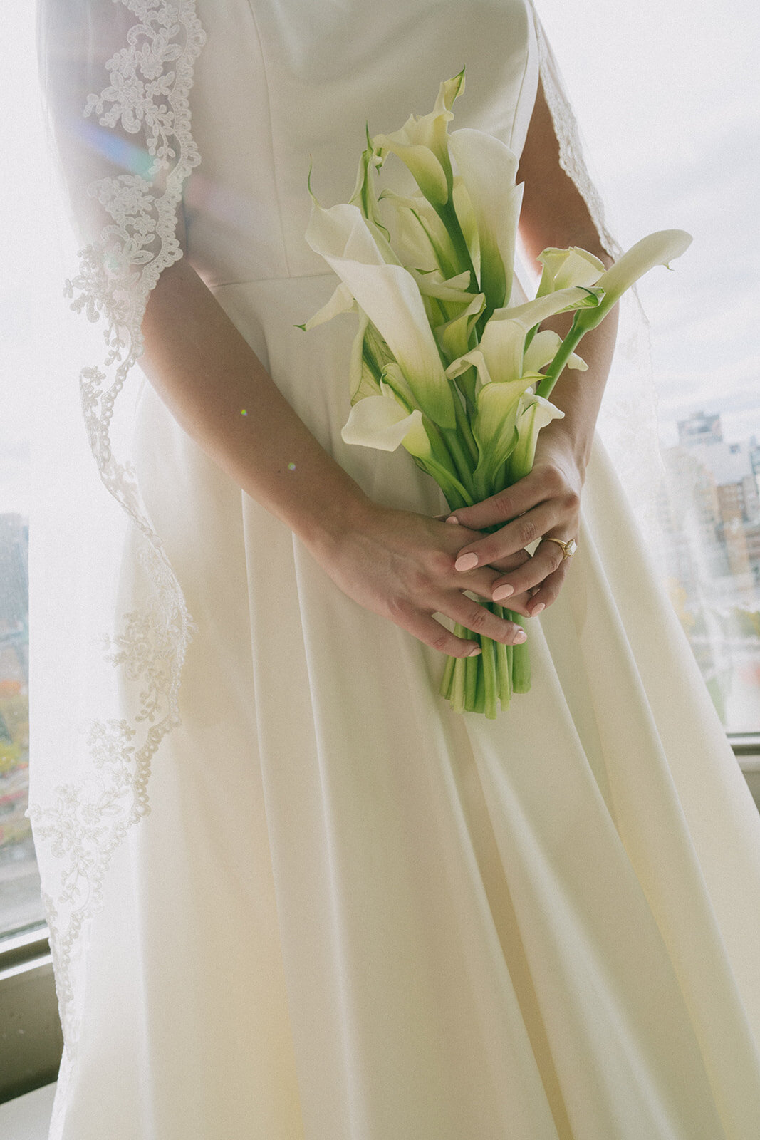 Danielle-Aisling_Ottawa_Venue_TwentyTwo_Wedding_KM-14